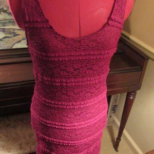 BODYCON  Dress   -  FOREVER 21  - size L.   tiered lace